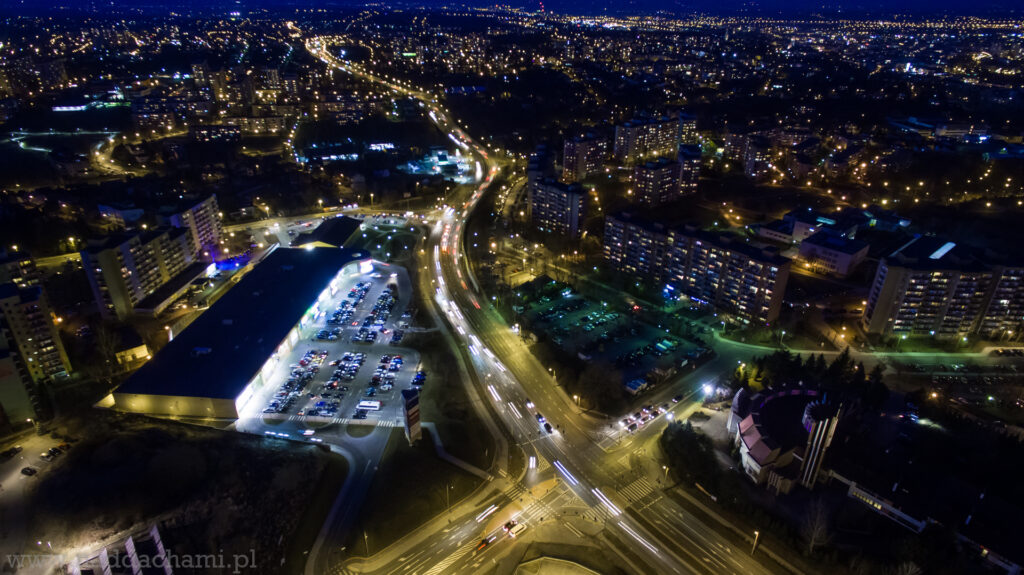 Nad dachami Bielska-B. - Dron Timelapse