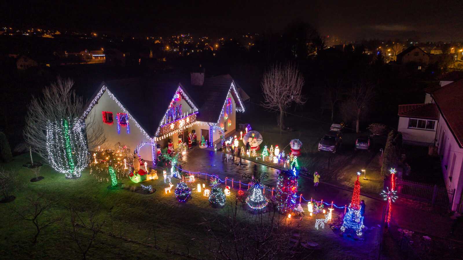 Świąteczne oświetlenie - Cięcina